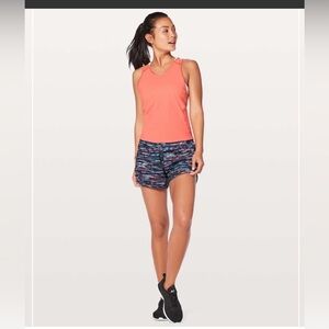 Womens Lululemon Tracker Short V size 6